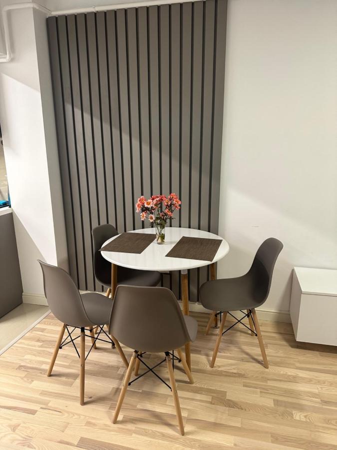 Modern Gray / Designed Leilighet Iasi Eksteriør bilde